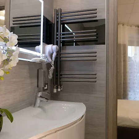 住宿加早餐酒店 Lenotti 维罗纳