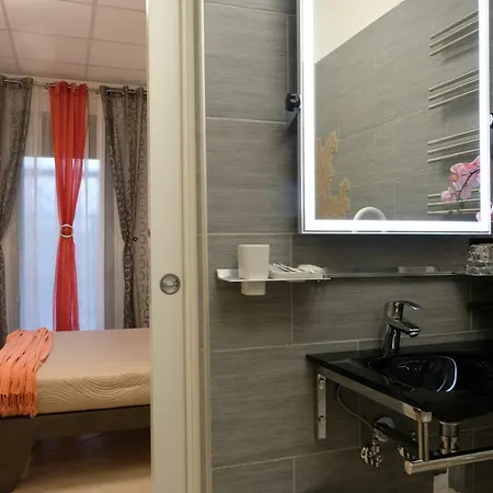 Lenotti Bed & Breakfast 2*